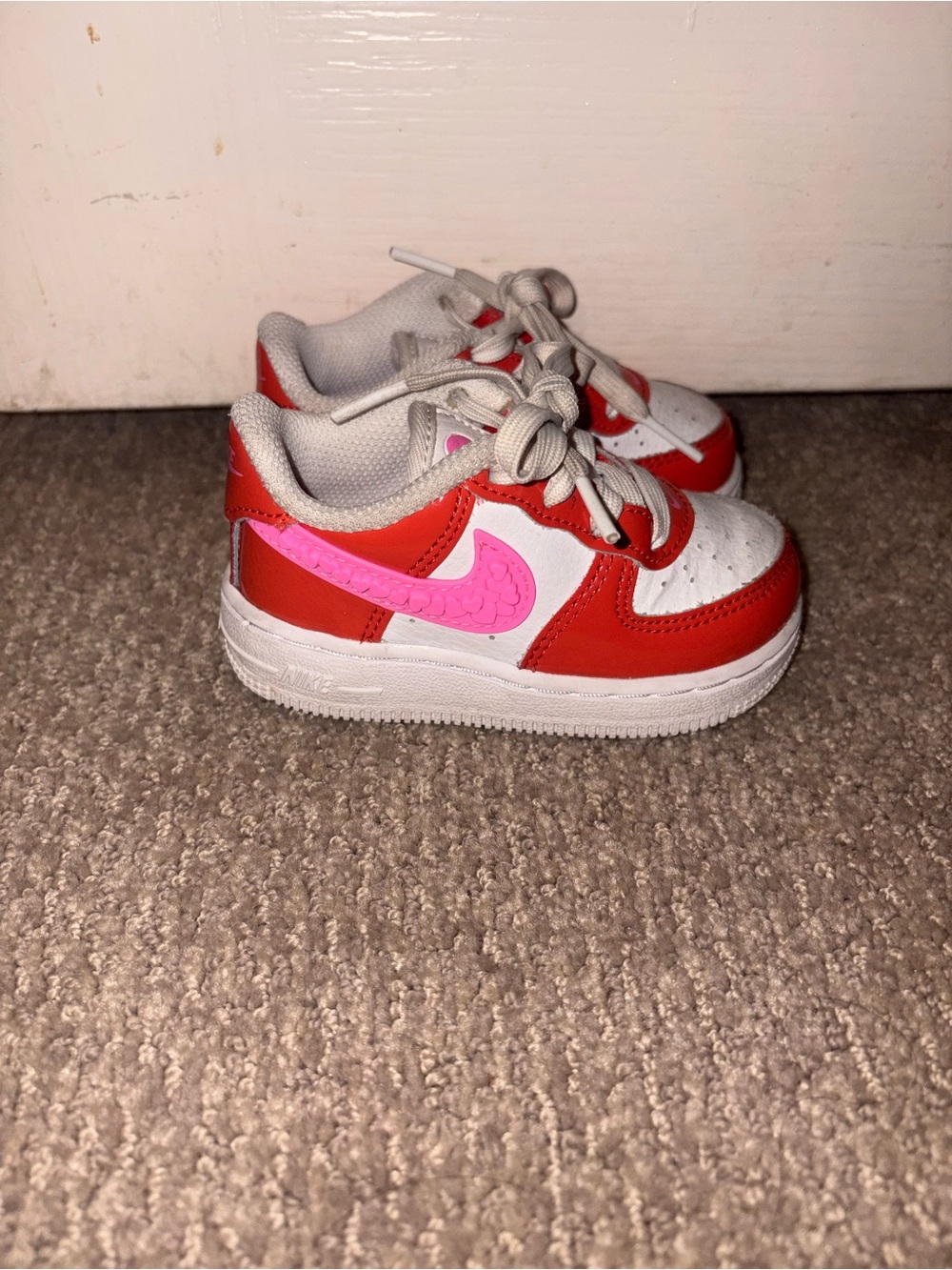 Nike Kids Red, Pink & White Low-Top Sneakers